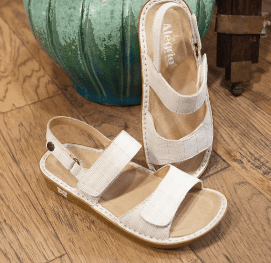 hallux rigidus sandals