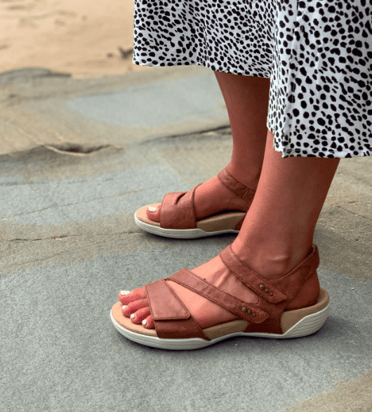 sandals for bunions 